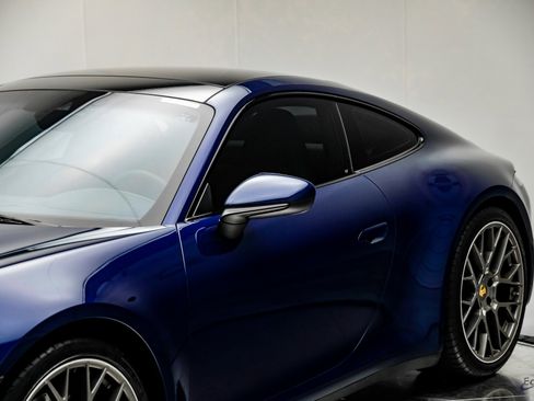 Used 2020 Porsche 911 Carrera 4S image 22
