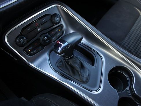 Used 2016 Dodge Challenger R/T image 24