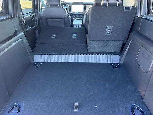 New 2025 Ford Bronco Outer Banks image 14