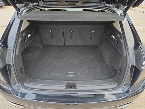 Used 2022 Buick Envision Avenir w/ Safety Package image 12