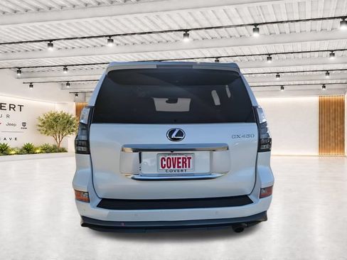 Used 2023 Lexus GX 460 Luxury w/ Sport Design Package AWD/4WD image 10