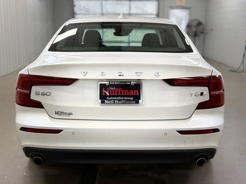 Used 2021 Volvo S60 T6 Momentum w/ Premium Package AWD/4WD image 6