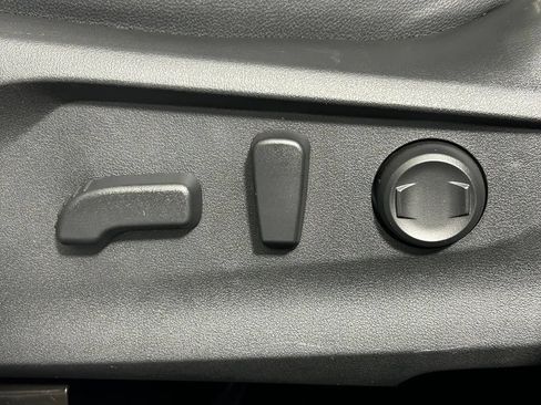 Used 2023 Subaru Forester Premium AWD/4WD image 31