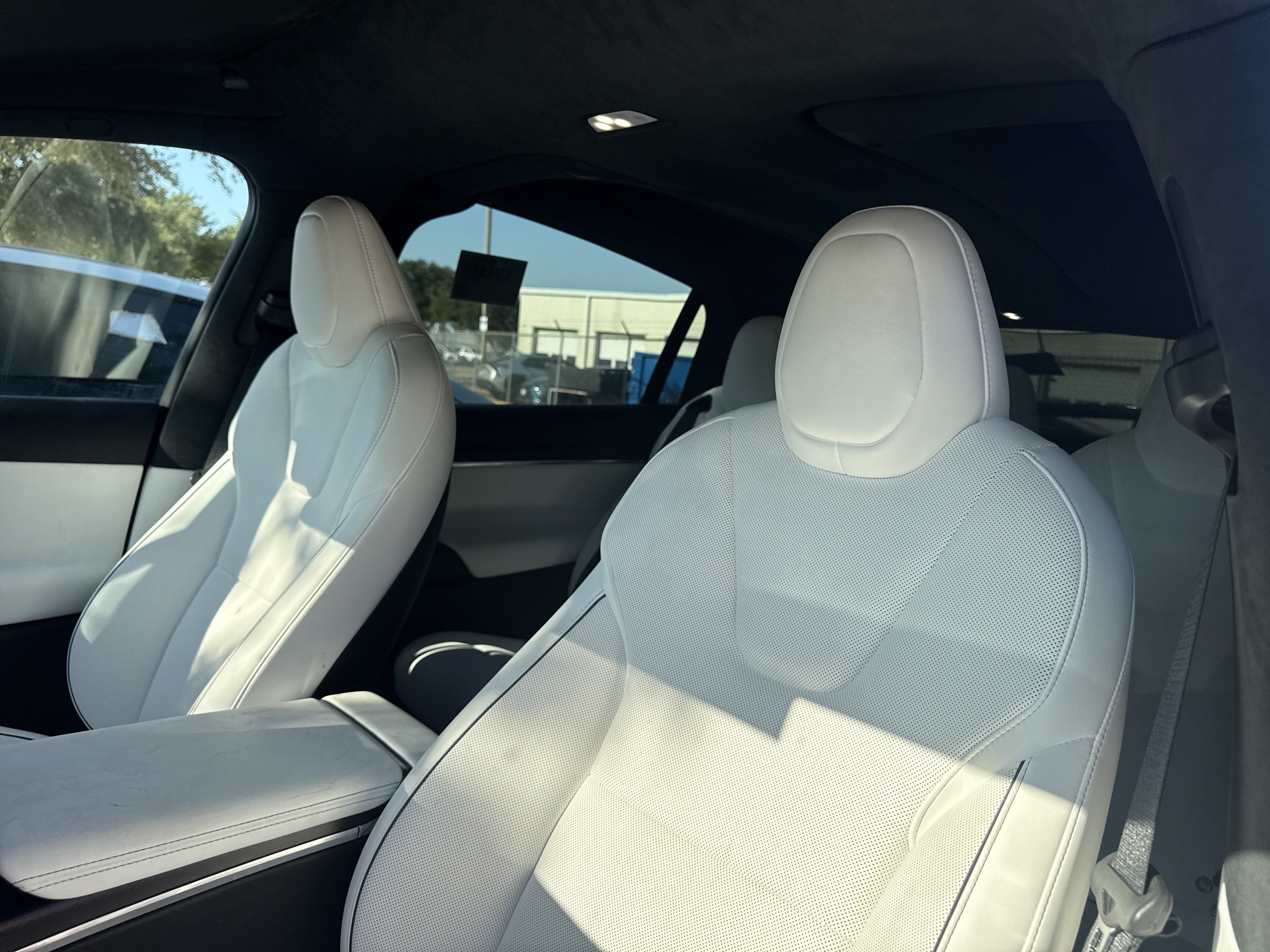 Used 2025 Tesla Model X Plaid AWD/4WD image 5