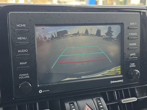 Used 2021 Toyota RAV4 XLE Premium image 30