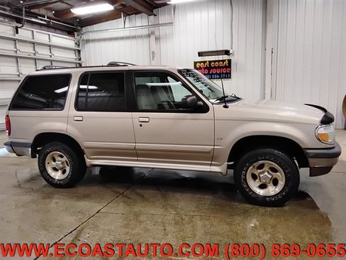 Used 1998 Ford Explorer Eddie Bauer image 2