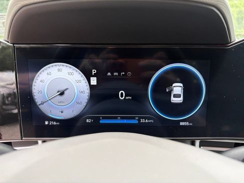 Certified 2025 Hyundai Elantra SEL FWD image 21
