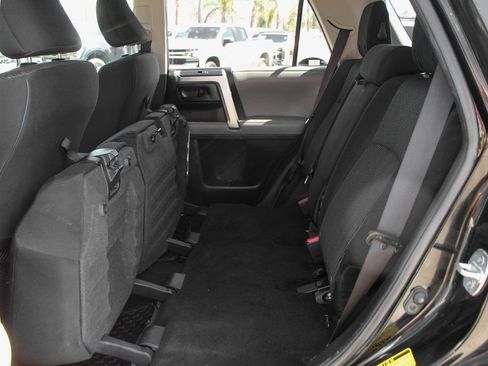 Used 2013 Toyota 4Runner SR5 w/ Convenience Pkg image 33