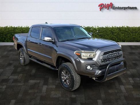 Used 2023 Toyota Tacoma SR5 image 8
