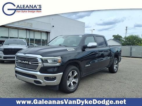 Used 2023 RAM 1500 Laramie AWD/4WD image 1