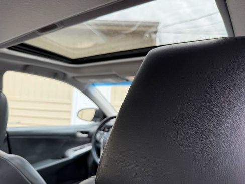Used 2012 Toyota Camry SE FWD image 6