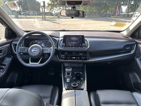 Certified 2023 Nissan Rogue SV w/ SV Premium B Package AWD/4WD image 19