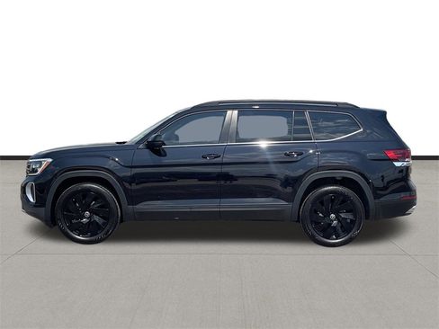 New 2026 Volkswagen Atlas SE image 8