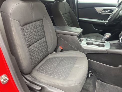Used 2022 Chevrolet Blazer LT FWD image 22