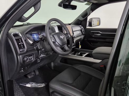 New 2026 RAM 1500 4x4 Crew Cab image 10