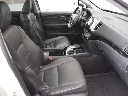 Used 2018 Honda Pilot Elite image 16