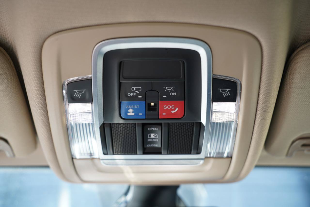 Used 2022 RAM 4500 Laramie AWD/4WD image 23