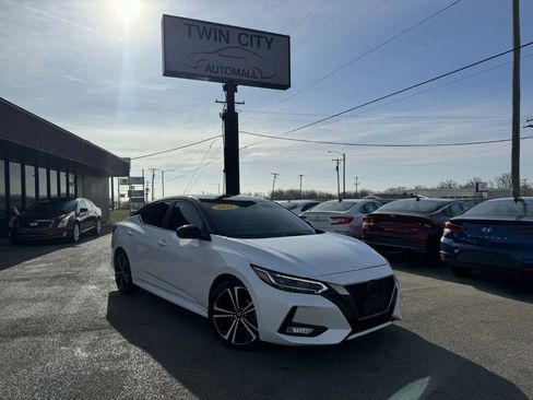 Used 2021 Nissan Sentra SR w/ SR Premium Package image 1