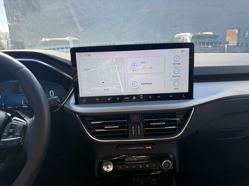 Used 2023 Ford Escape Platinum image 13