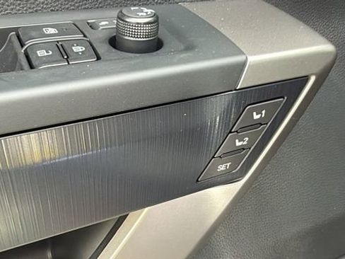 New 2026 Toyota Tundra Platinum AWD/4WD image 27