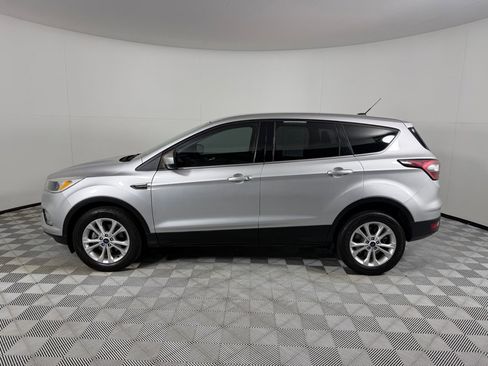 Used 2017 Ford Escape SE FWD image 8