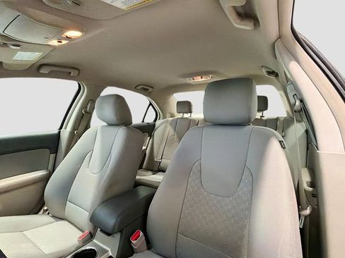 Used 2012 Ford Fusion S FWD image 9