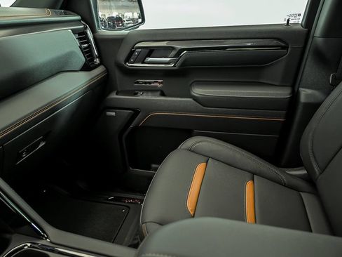New 2026 GMC Sierra 2500 Denali Ultimate AWD/4WD image 19
