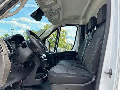 Used 2024 RAM ProMaster 2500 FWD image 26