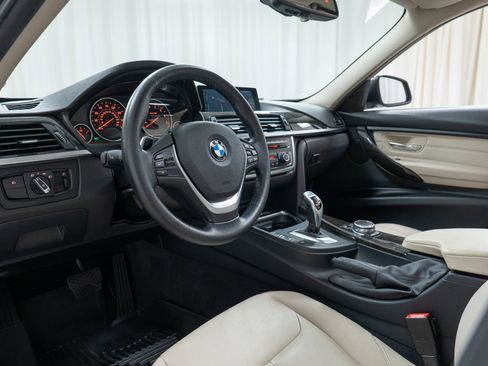 Used 2015 BMW 328i xDrive Wagon image 12