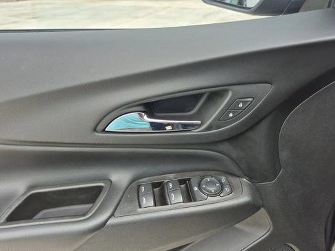 Used 2020 Chevrolet Equinox LT FWD image 13