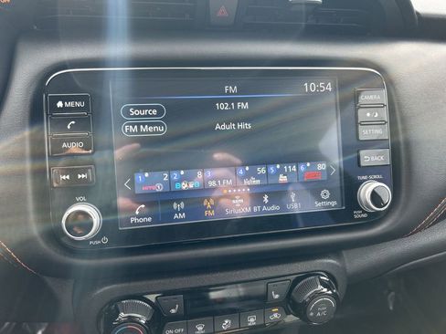 Used 2024 Nissan Kicks SR w/ SR Premium Package image 16