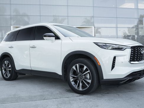 Used 2023 INFINITI QX60 Luxe w/ Cargo Package image 3