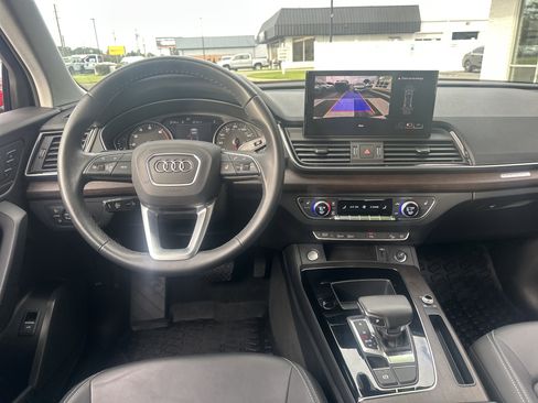 Used 2024 Audi Q5 2.0T Premium w/ Convenience Package image 15