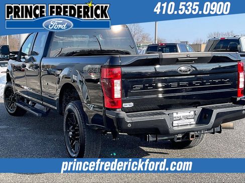 Used 2022 Ford F250 XLT w/ Black Appearance Package image 11