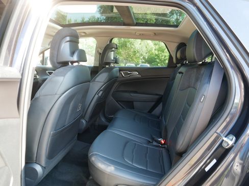 Certified 2026 Kia Sportage SX AWD/4WD image 35