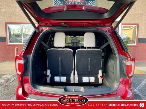 Used 2018 Ford Explorer XLT w/ Equipment Group 201A image 11