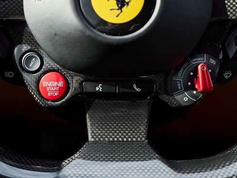 Used 2018 Ferrari GTC4Lusso image 55