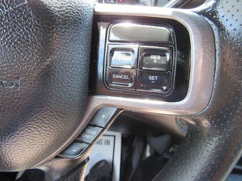Used 2022 RAM 3500 Tradesman RWD image 36