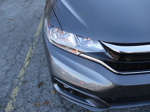 Used 2020 Honda Fit EX image 25