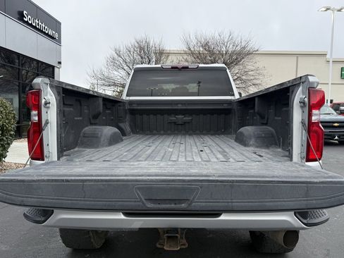 Used 2020 Chevrolet Silverado 3500 LTZ w/ Gooseneck/5TH Wheel Package image 25