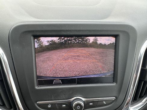 Used 2022 Chevrolet Equinox LT AWD/4WD image 47