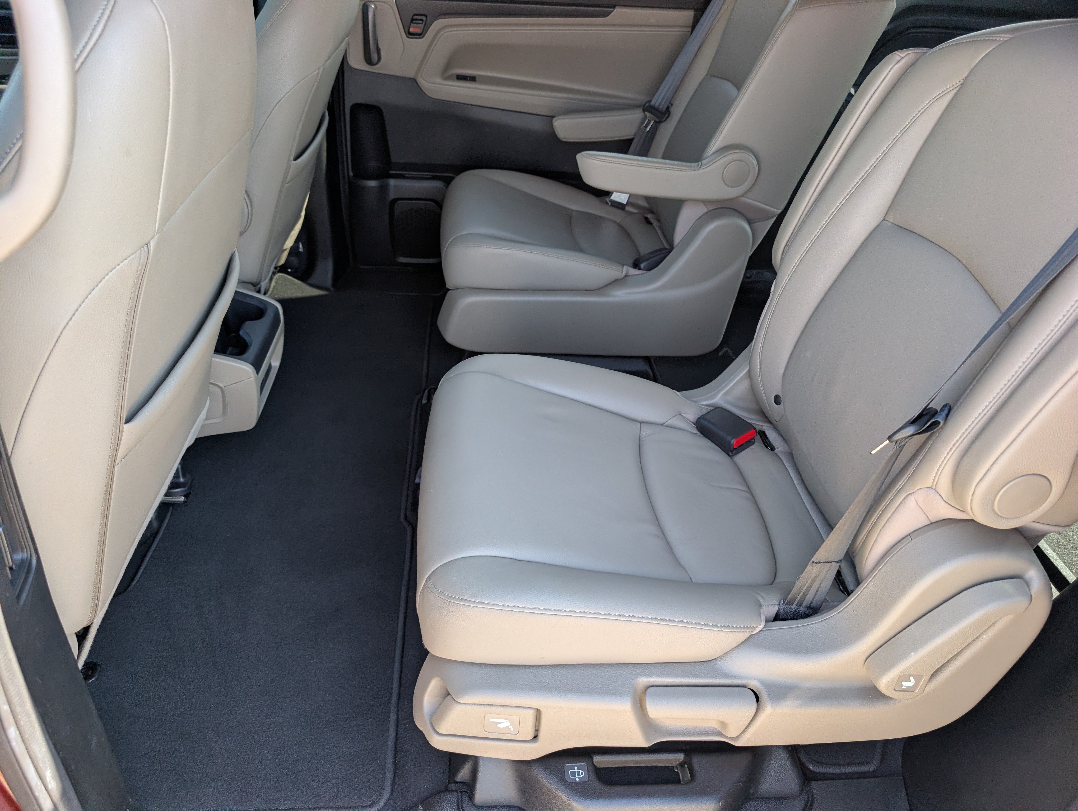 Used 2018 Honda Odyssey EX-L image 11