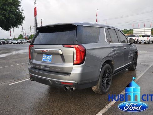 Used 2021 GMC Yukon Denali w/ Denali Ultimate Package AWD/4WD image 5