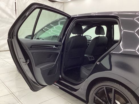 Used 2019 Volkswagen Golf R 4-Door AWD/4WD image 22