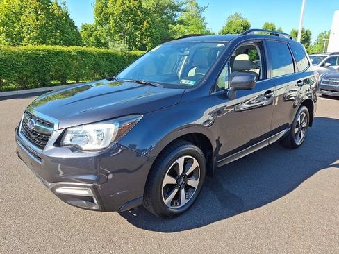 Used 2018 Subaru Forester 2.5i Limited AWD/4WD image 3