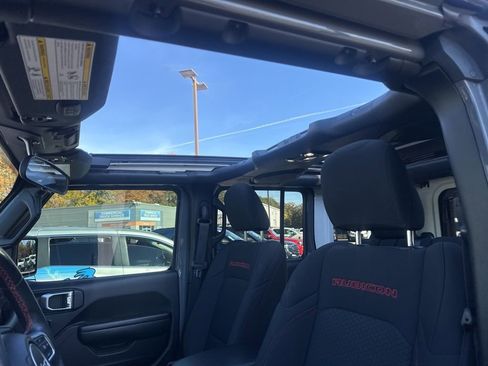 Used 2021 Jeep Wrangler Unlimited Rubicon image 30