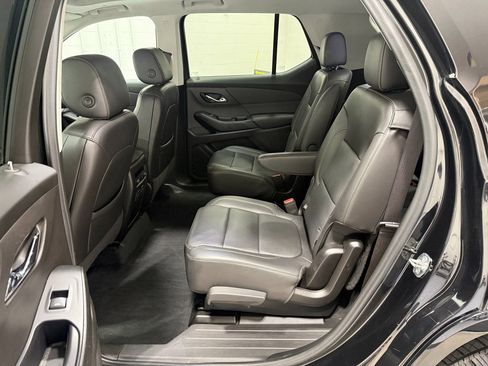 Used 2021 Chevrolet Traverse Premier w/ Redline Edition image 43