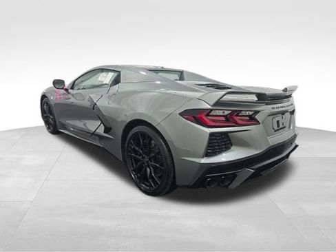 Used 2023 Chevrolet Corvette Stingray Premium Conv w/ Z51 Performance Package RWD image 6