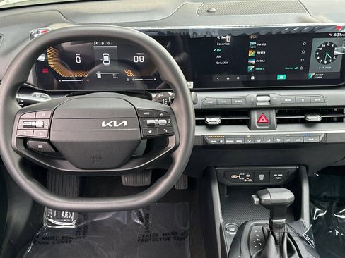 New 2026 Kia K4 FWD image 11