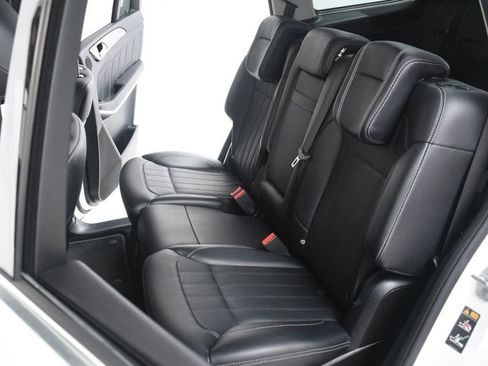 Used 2014 Mercedes-Benz GL 450 4MATIC image 34